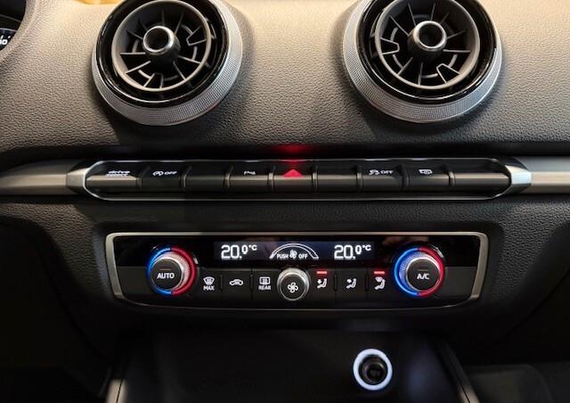 Audi A3 Sedan 30 1.6 tdi S-line116cv s-tronic