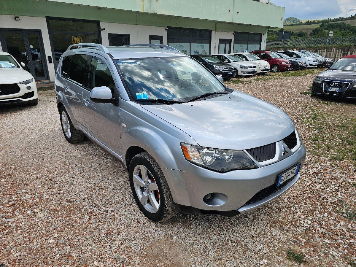 MITSUBISHI OUTLANDER 2.0 DIESEL 7 POSTI 4WD GARANZIA