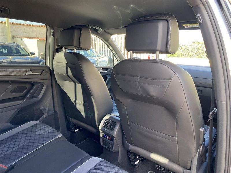 Volkswagen Tiguan R-LINE 2.0 TDI SCR 110 KW (150 CV) DSG