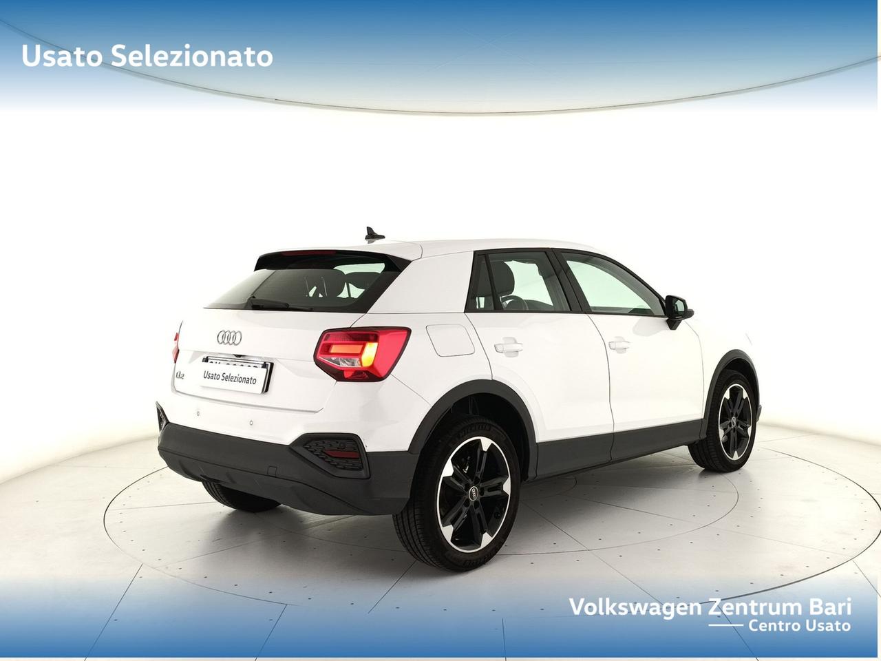 Audi Q2 30 2.0 tdi business s-tronic