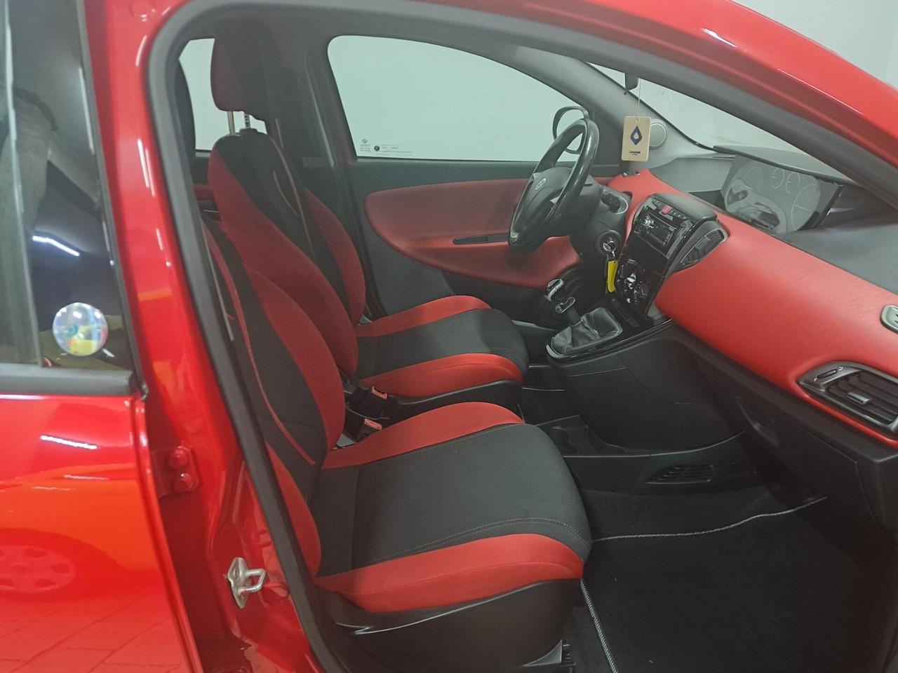 Lancia Ypsilon 0.9 TwinAir 85 CV Metano Ecochic 20