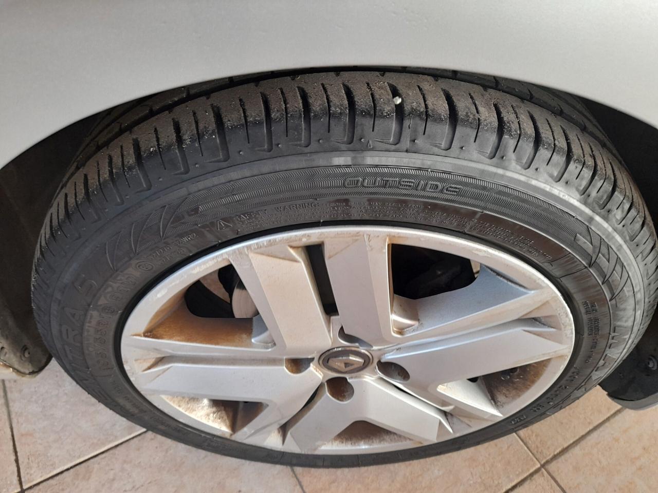 Renault Clio TCe 90 CV 5 porte R.S. Line