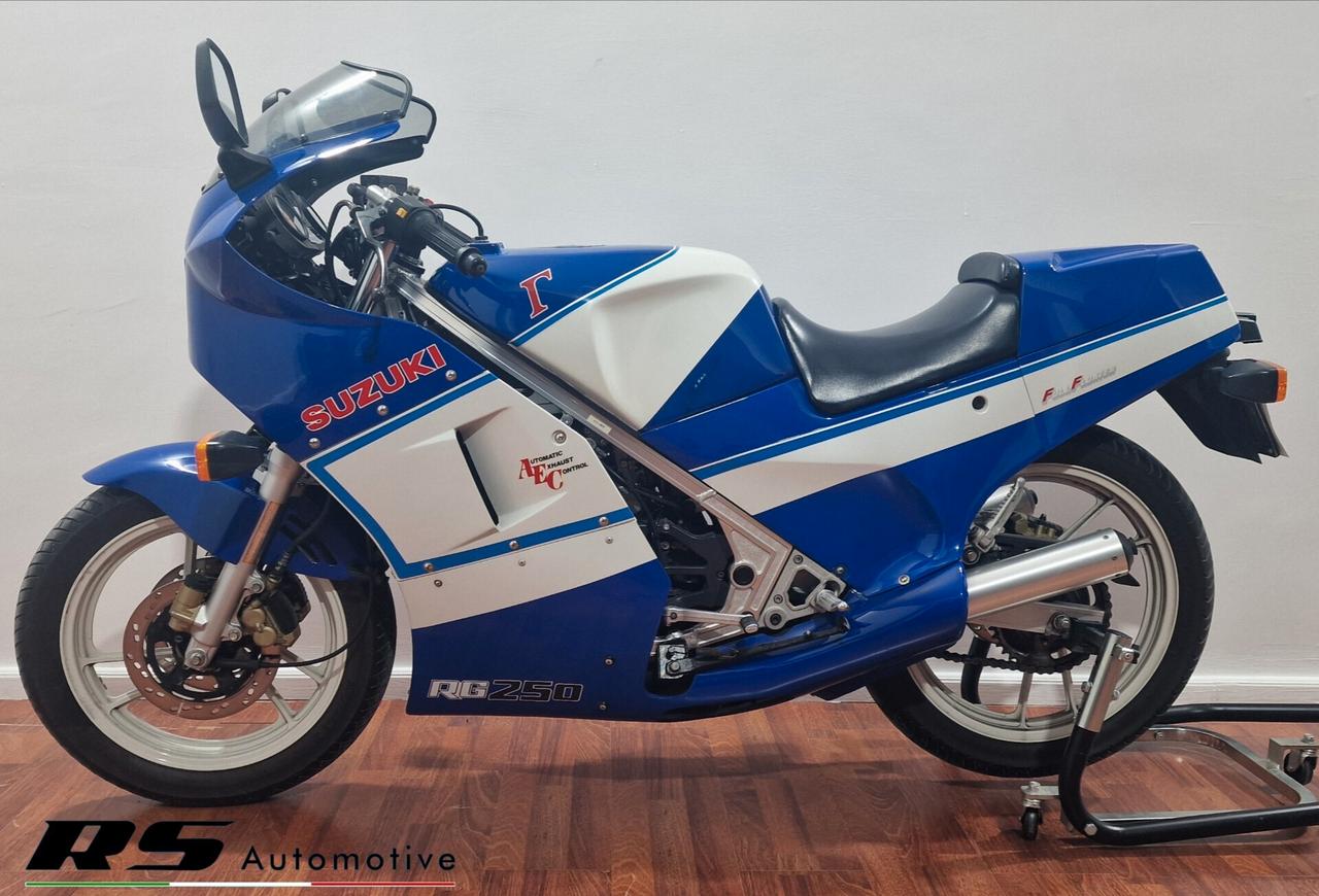 Suzuki RG 250 GAMMA