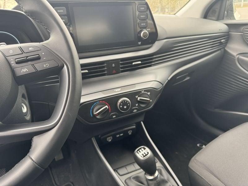 Hyundai i20 1.2 MPI MT ConnectLine