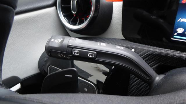 MERCEDES-BENZ A 180 d Automatic Business