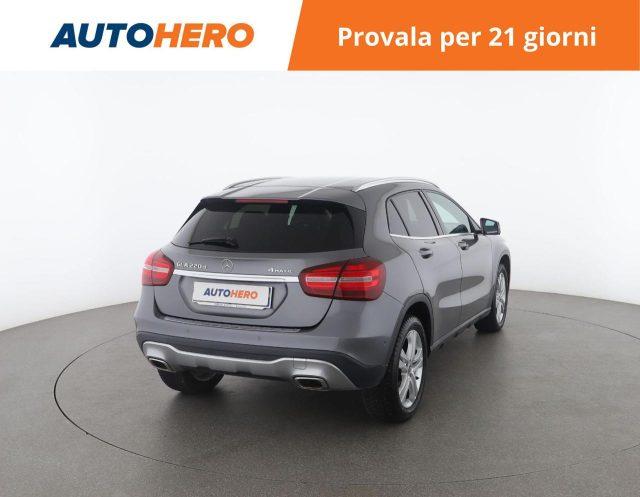 MERCEDES-BENZ GLA 220 d Automatic 4Matic Sport