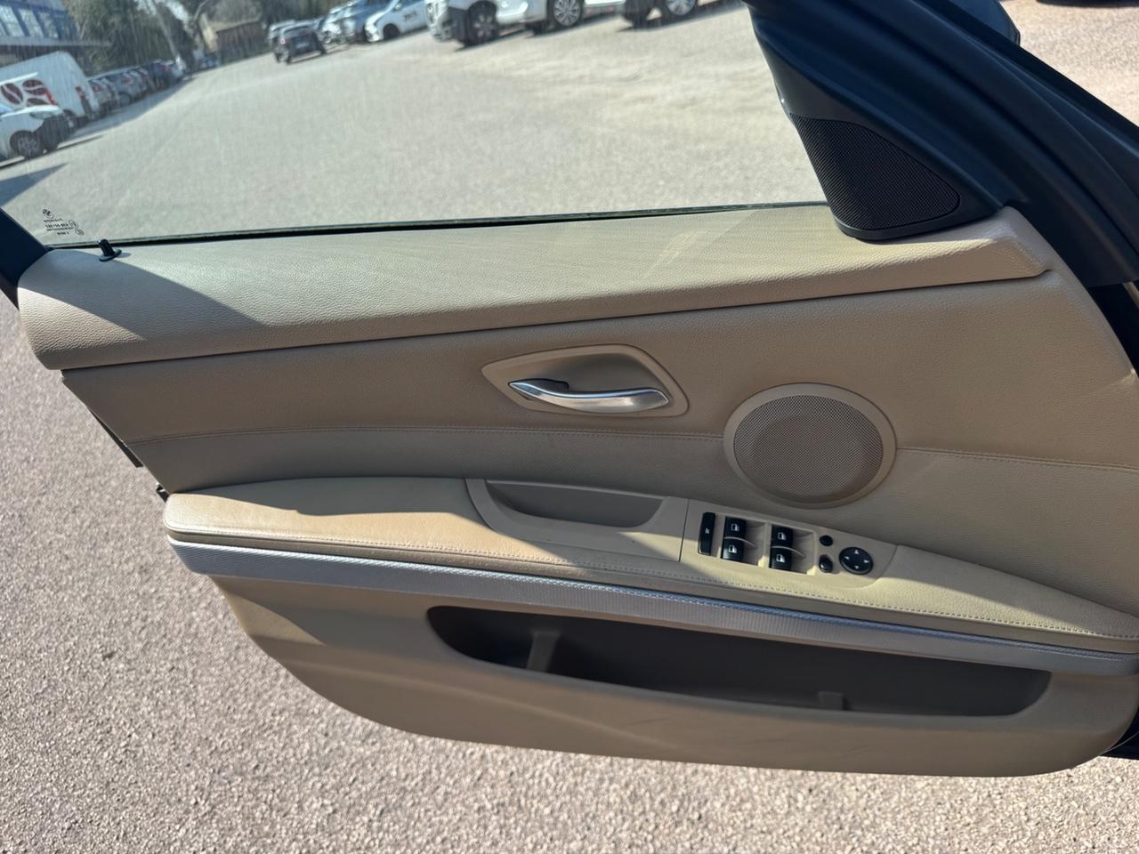 Bmw 320d Touring M-Sport auto tetto navi pelle