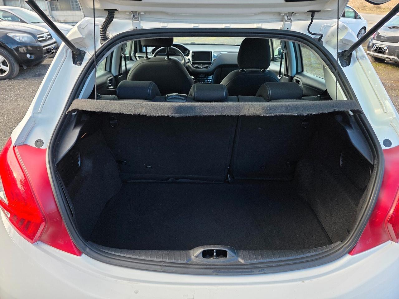 Peugeot 208 1.6 BlueHDi UNICO PROPRIETARIO