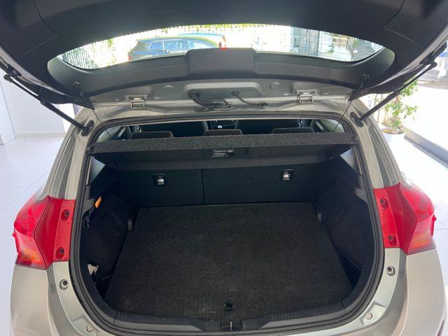 TOYOTA Auris 1.4 D-4D 5 porte