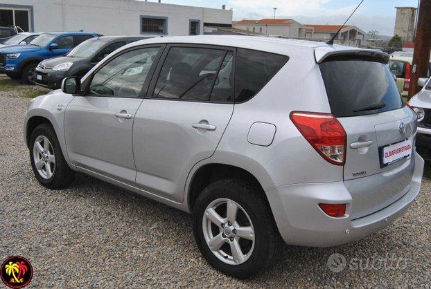 Toyota rav4 2.2 d-4d 136cv