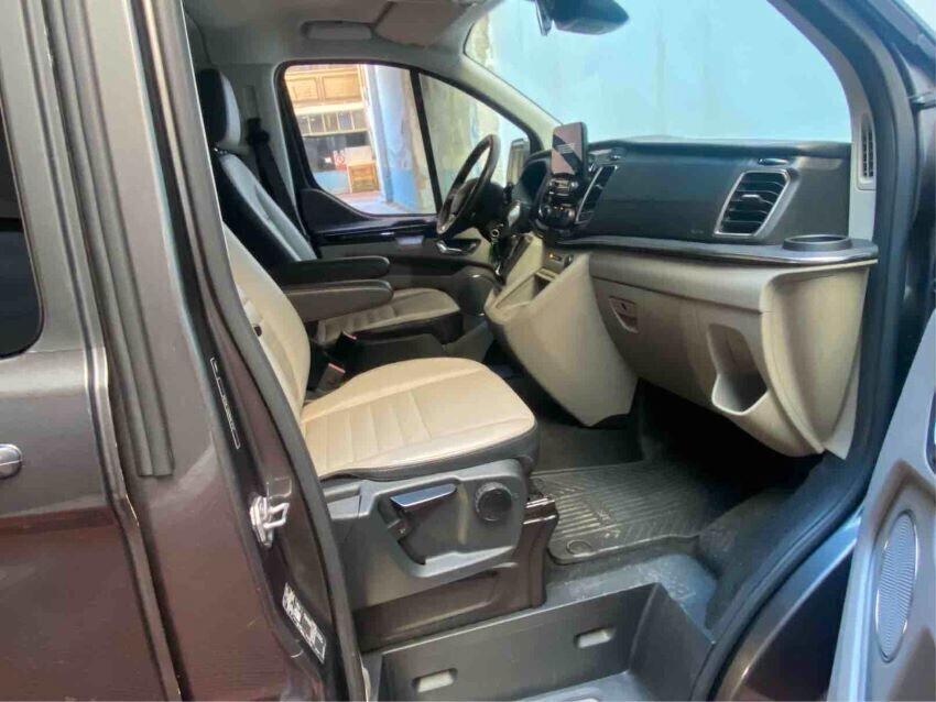 Ford Tourneo Custom 320 2.0 TDCi 185CV aut. 8 POSTI INT. PELLE NAVY Titanium