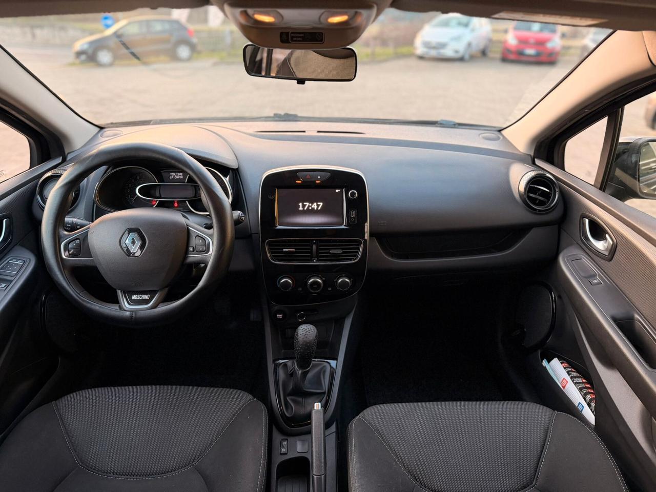 Renault Clio TCe 12V 75 CV 5 porte Moschino Intens