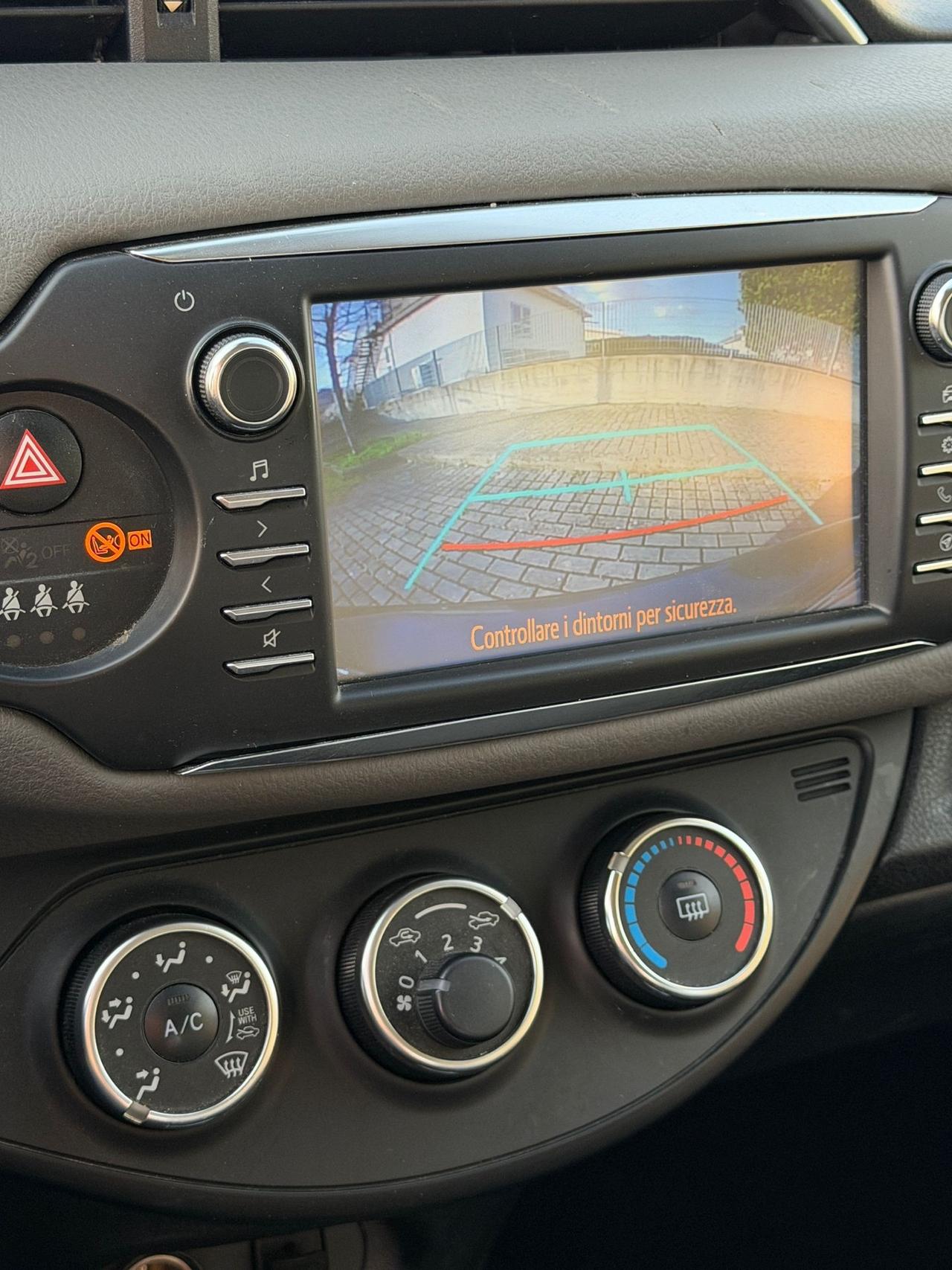 Toyota Yaris 1.0 Lounge *Neopatentati*