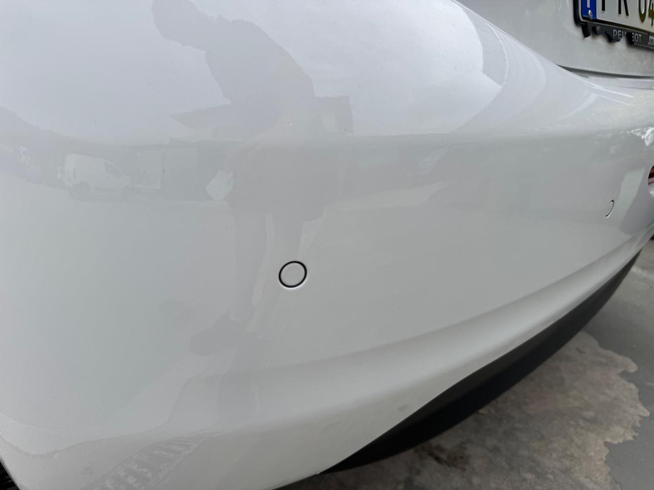 Peugeot 208 PureTech 82 5p. GPL Allure