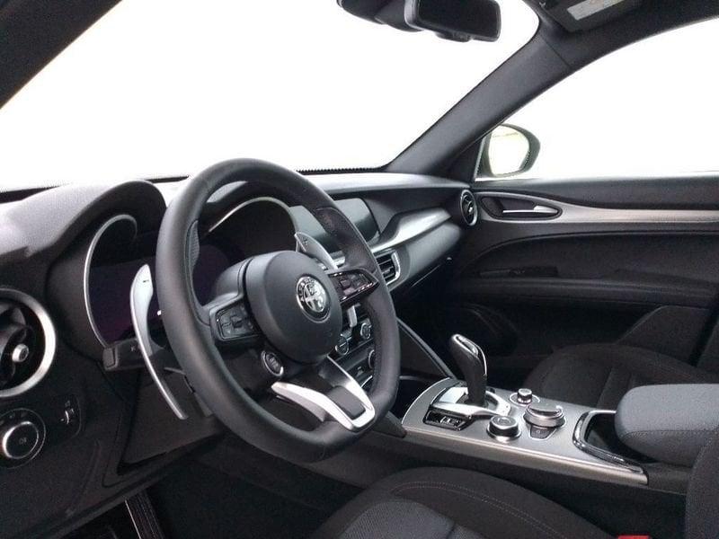 Alfa Romeo Stelvio 2.2 t Sprint Q4 210cv auto
