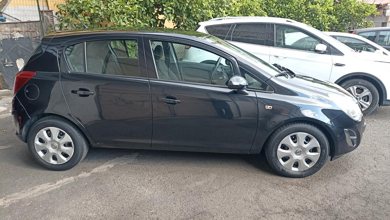 Opel Corsa 1.2 85CV 5 porte GPL-TECH Edition