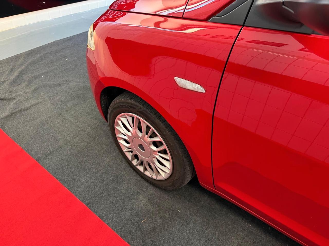 Lancia Ypsilon 1.3 MJT 16V 95 CV 5 porte S&S Mya