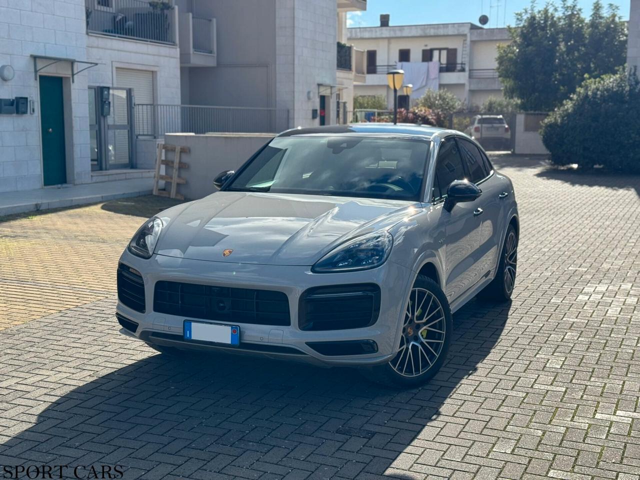 Porsche Cayenne 3.0 V6 E-Hybrid 462 CV