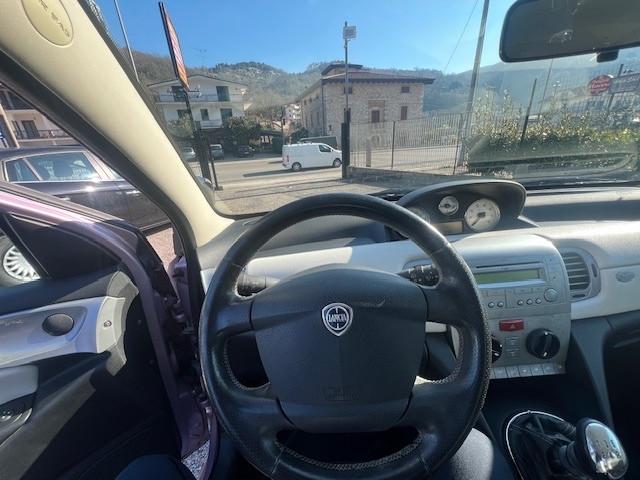 Lancia Ypsilon 1.2 69 CV Elle