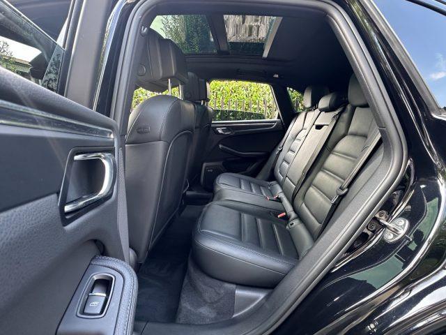 PORSCHE Macan 2.0