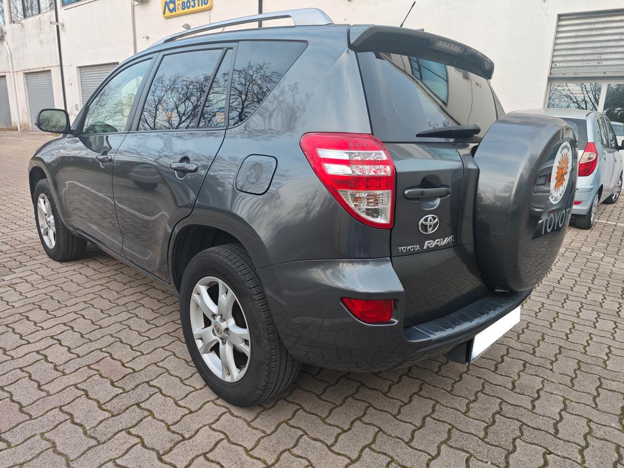 Toyota RAV 4 RAV4 2.2 D-4D 150 CV Luxury