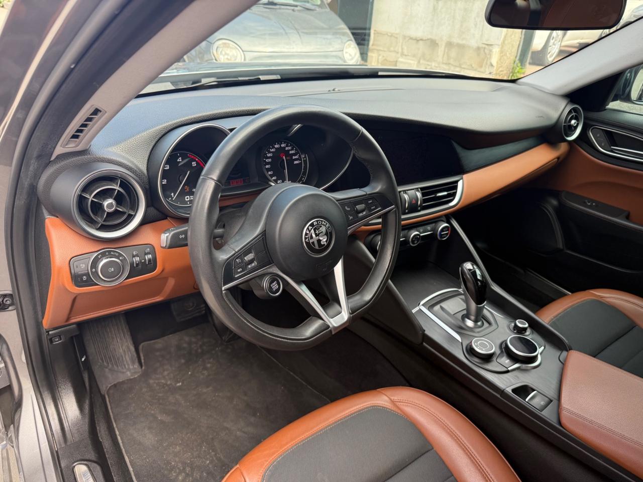 Alfa Romeo Giulia 2.2 Turbodiesel 180 CV Super