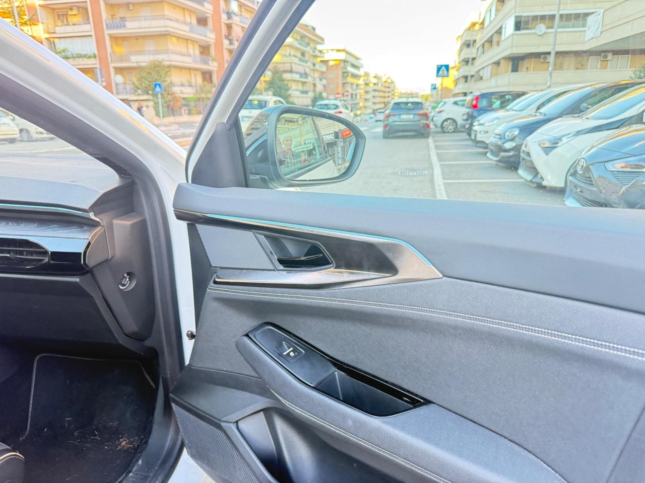 Renault Austral Full Hybrid E-Tech 200 CV Iconic LED PELLE NAVI KAMERA 360 EXSTEND GREEP CERCHI 18