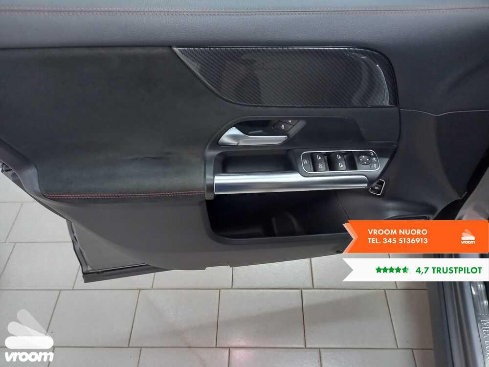 MERCEDES GLA (H247) GLA 200 d Automati...