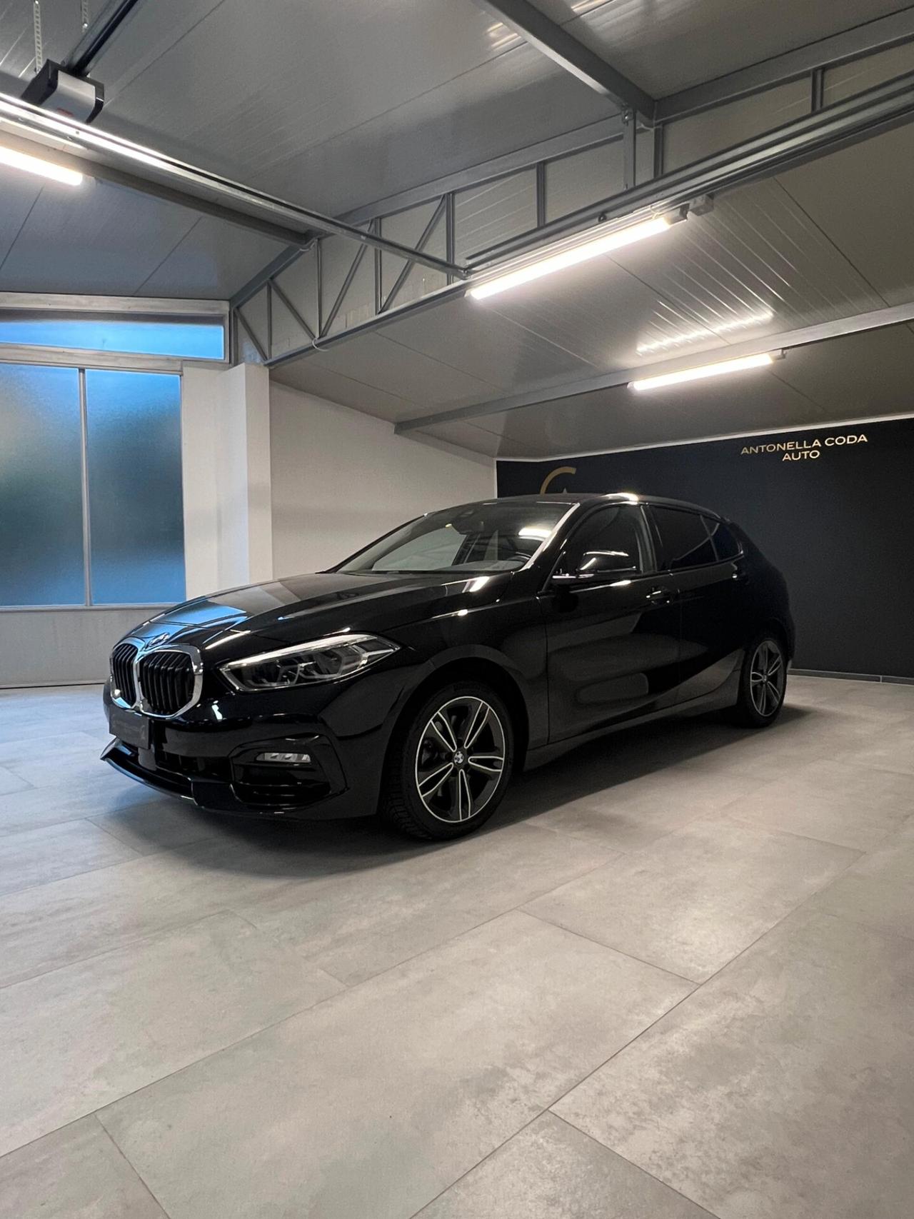 Bmw 118 118d 5p. Msport