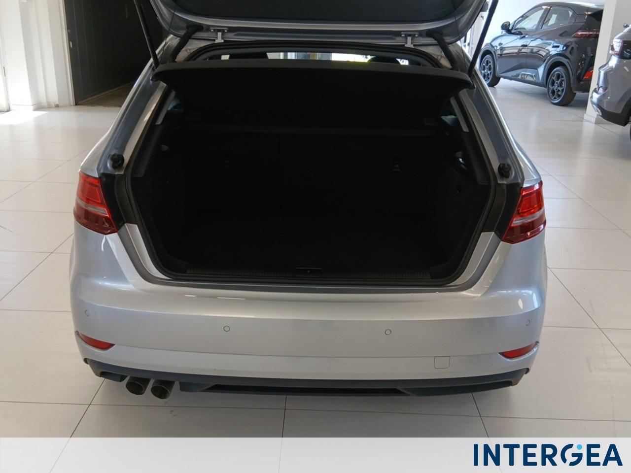 AUDI A3 Sportback 35 2.0 tdi Business 150
