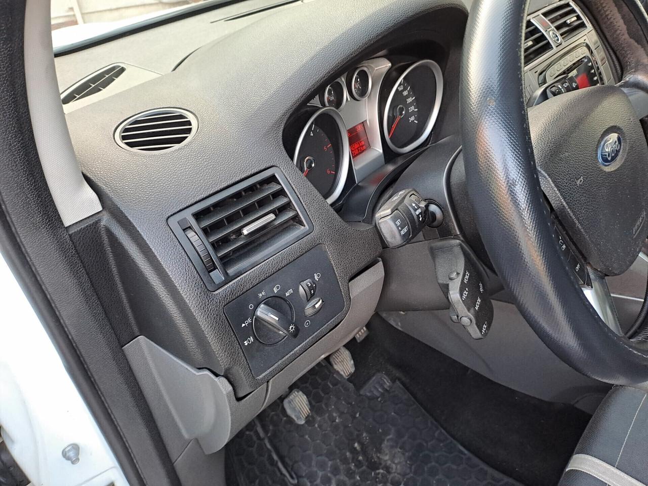 Ford Kuga 2.0 TDCi 136 CV 4WD Titanium DPF