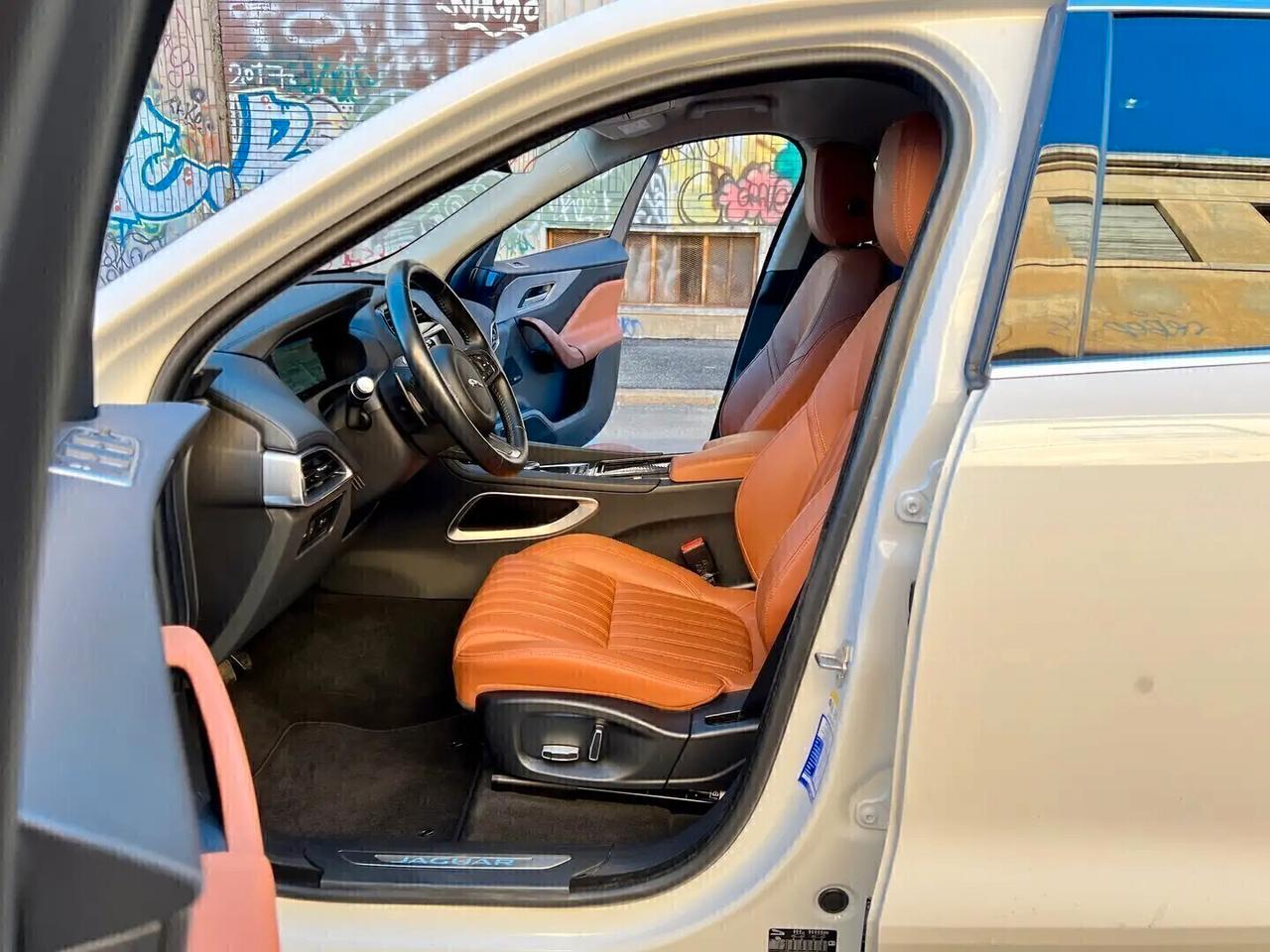 Jaguar F-Pace 2.0 300 CV AWD aut. Portfolio