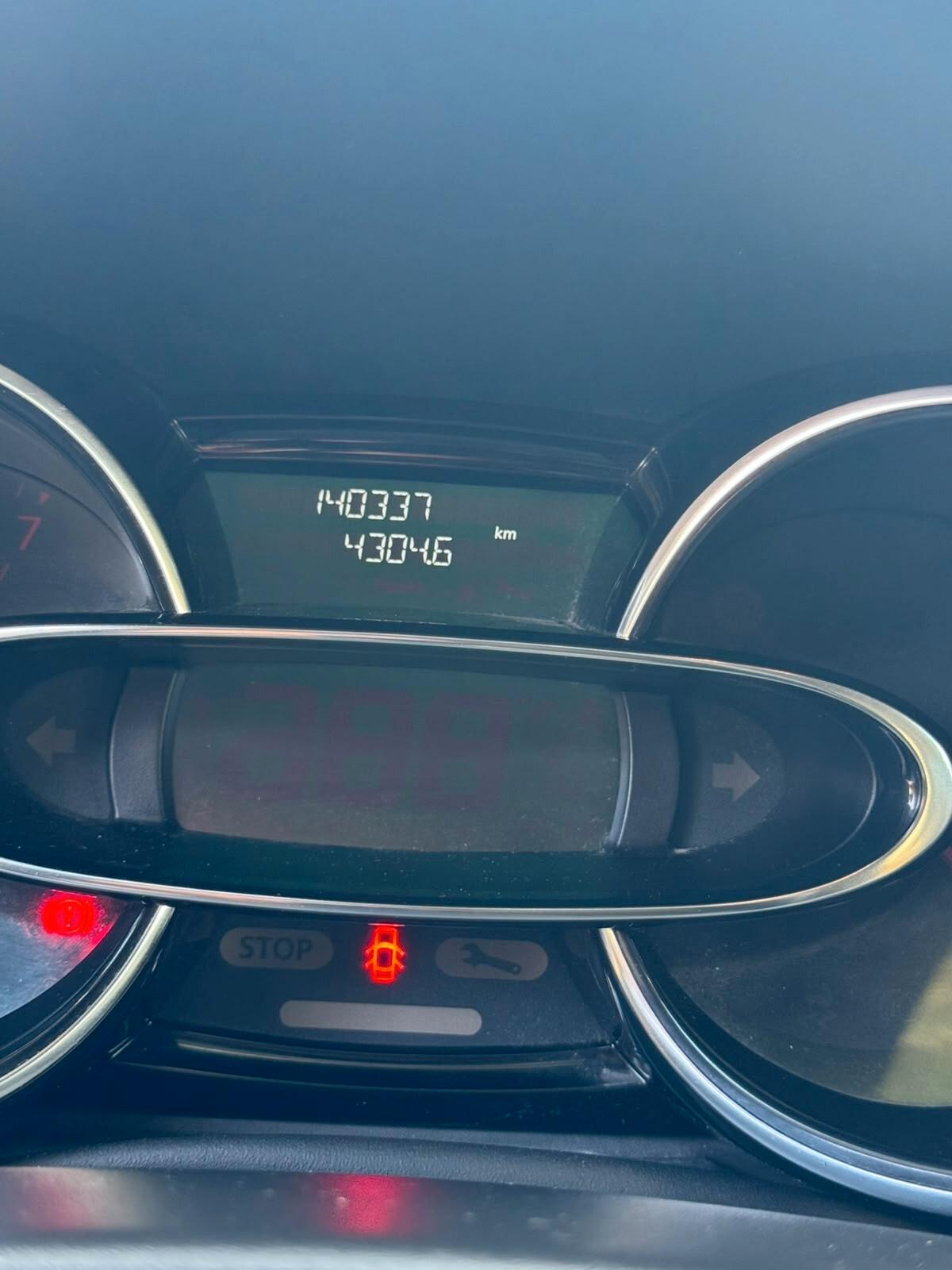 Renault Clio 1.2 75CV 5 porte Zen