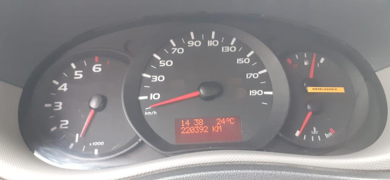Nissan nv400 35 2016 - 2.3dci Lb automobili