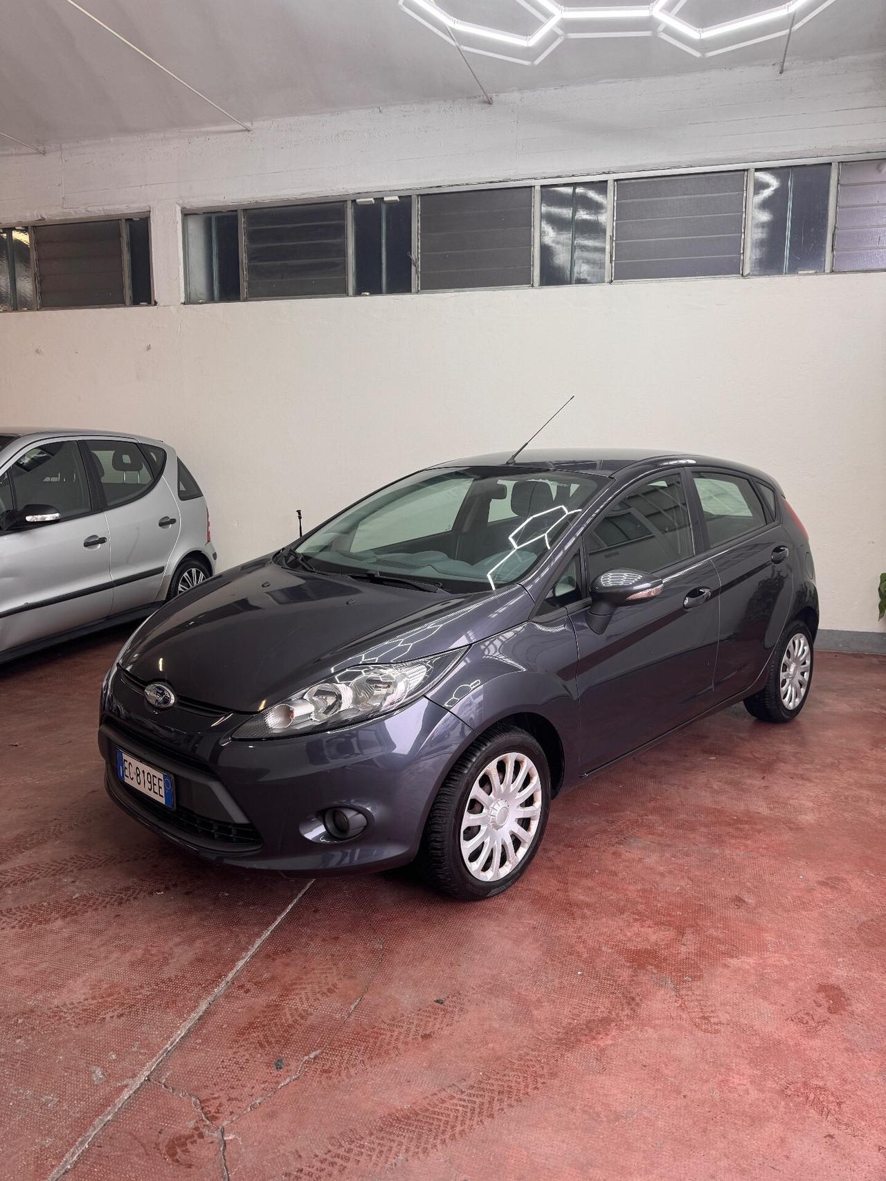 Ford Fiesta 1.4 5 porte Bz.- GPL Titanium