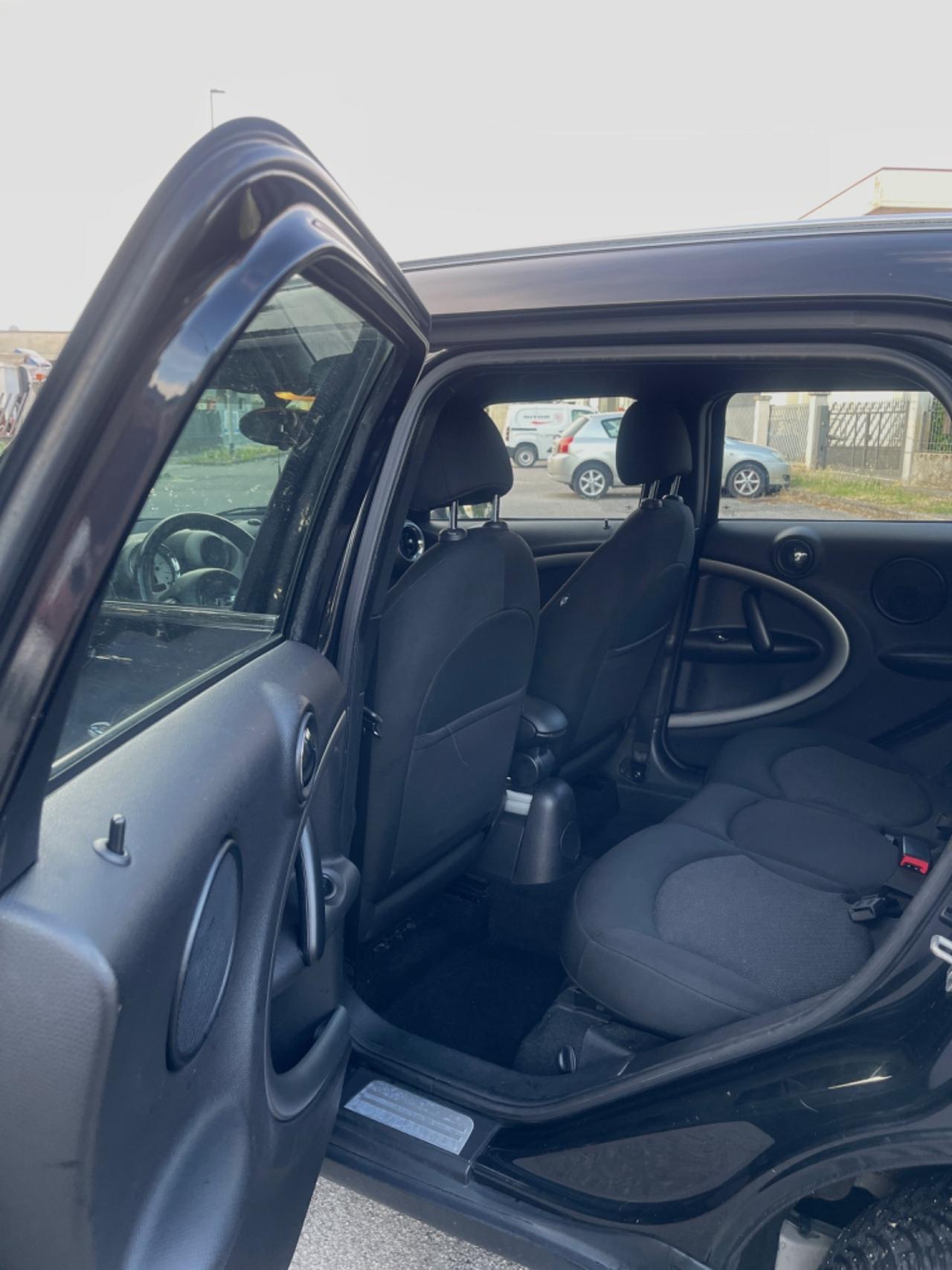 Mini One Countryman 1.6 Diesel per Neopatentati