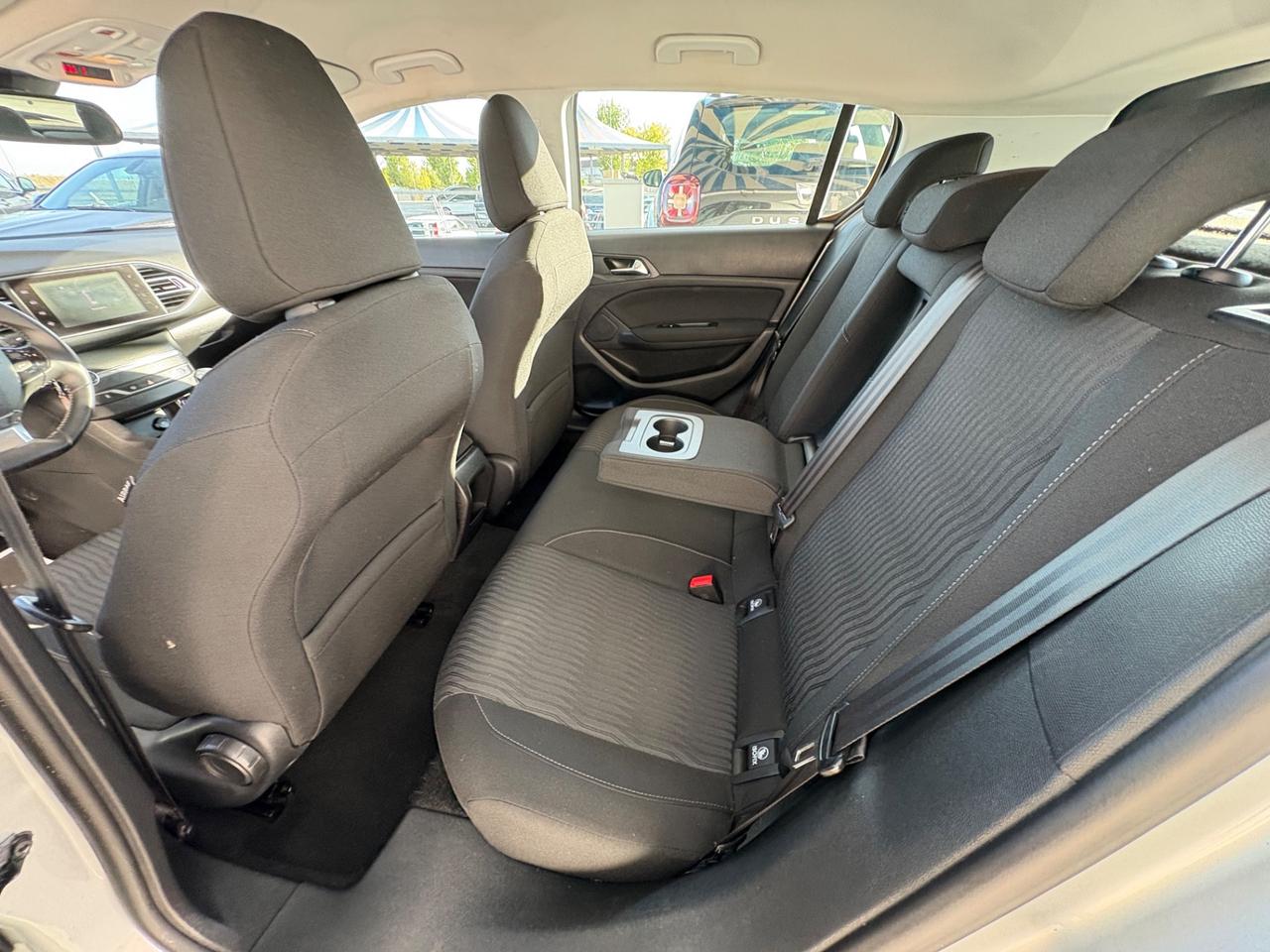 Peugeot 308 1.6 e-HDi 115 CV Stop&Start Business