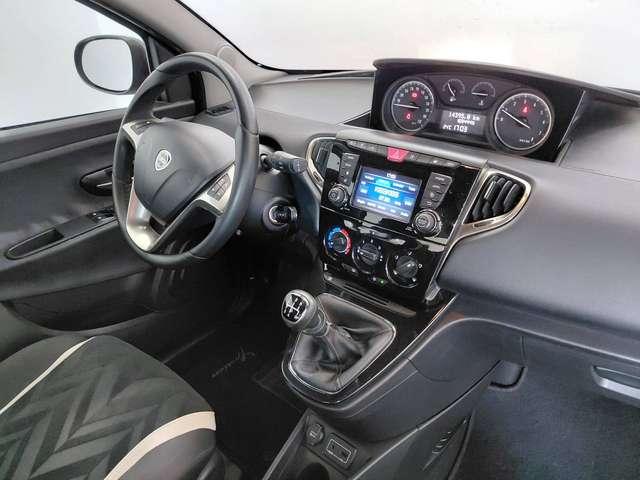 Lancia Ypsilon Ypsilon III 2015 1.2 Platinum 69cv