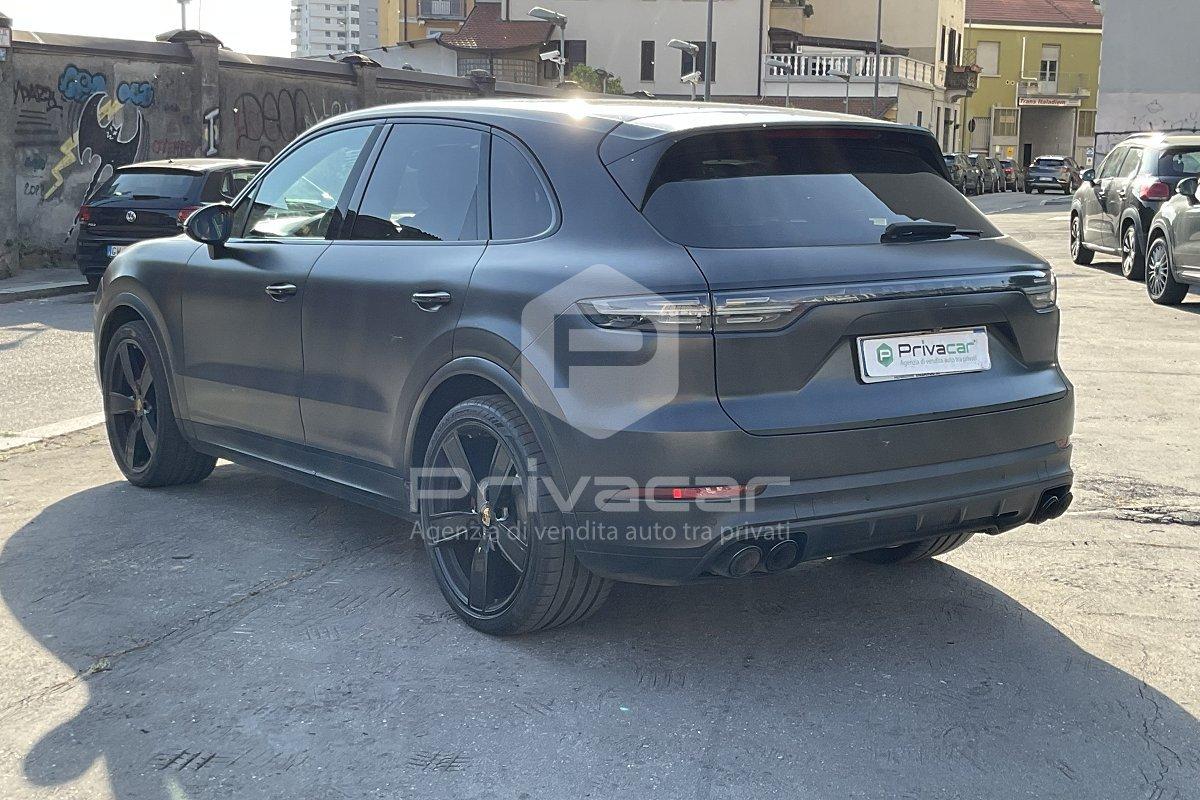 PORSCHE Cayenne 3.0 V6