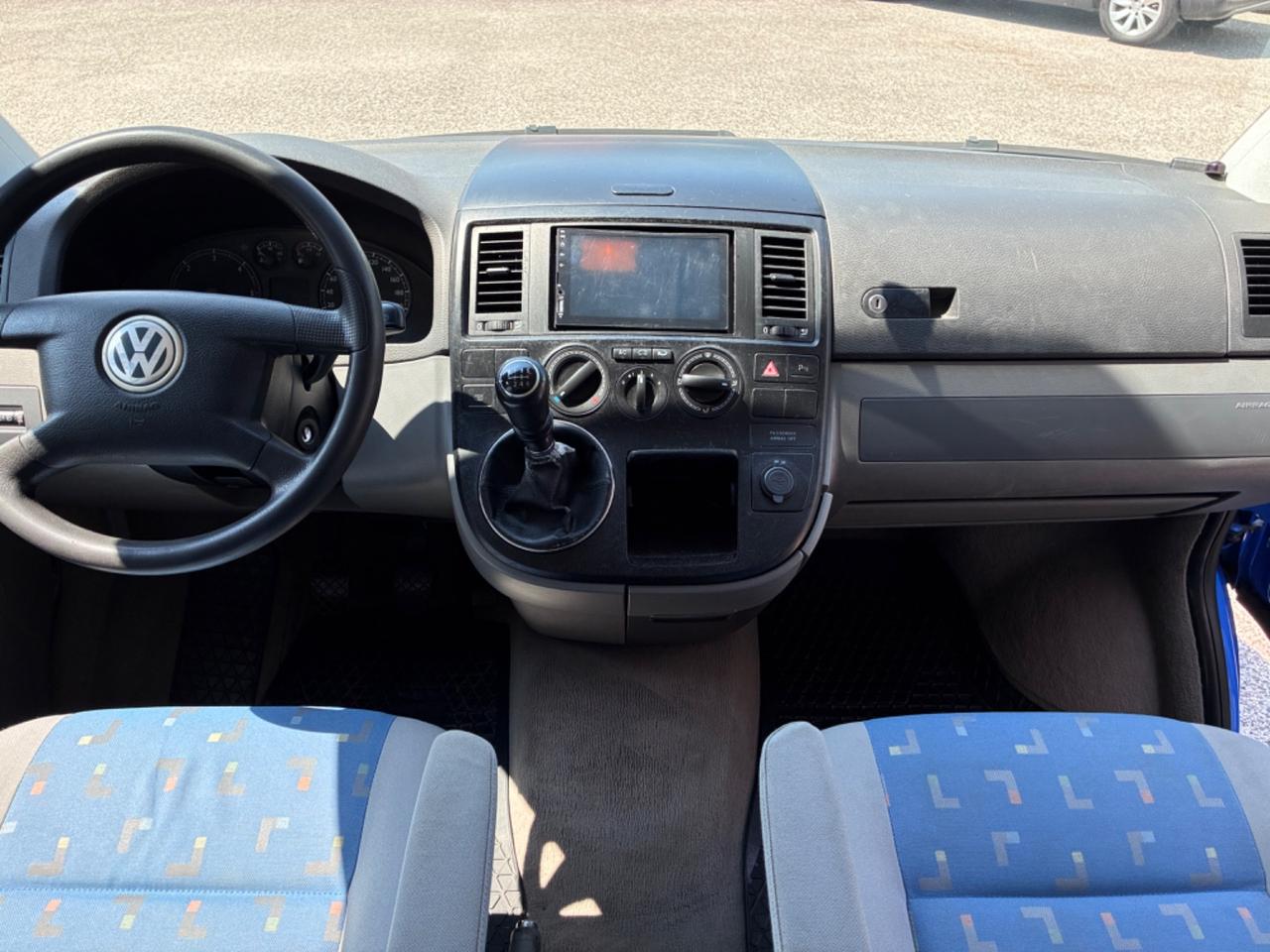 Volkswagen Multivan 2.5 TDI 130cv Comfortline
