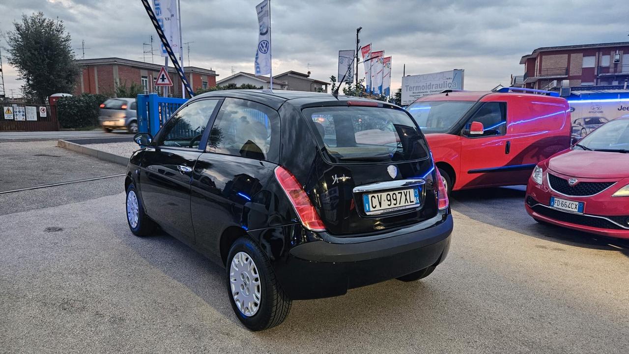 Lancia Ypsilon 1.2 Argento