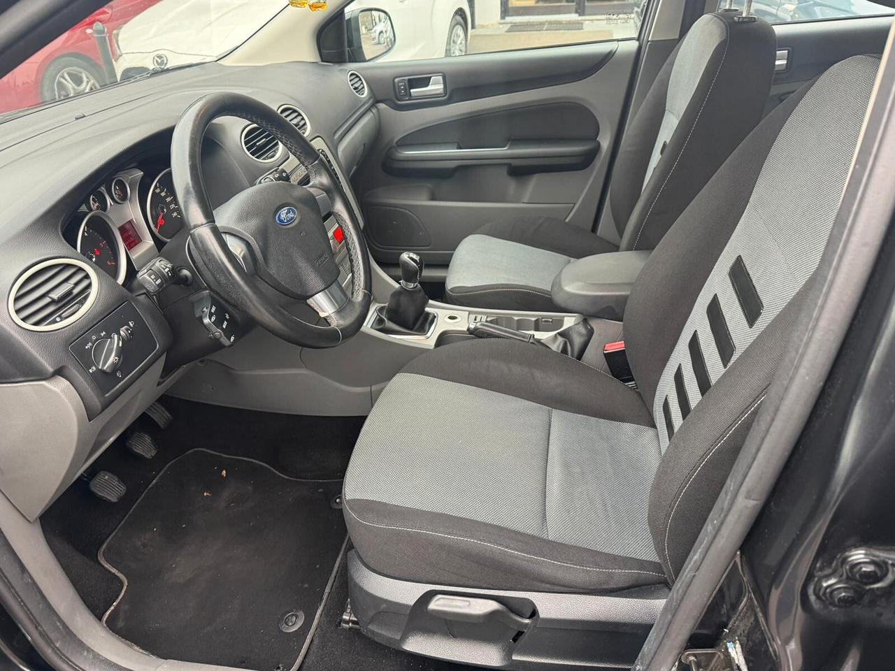 Ford Focus 2011 SW Style Wagon 1.6 tdci *FRIZIONE DA FARE*