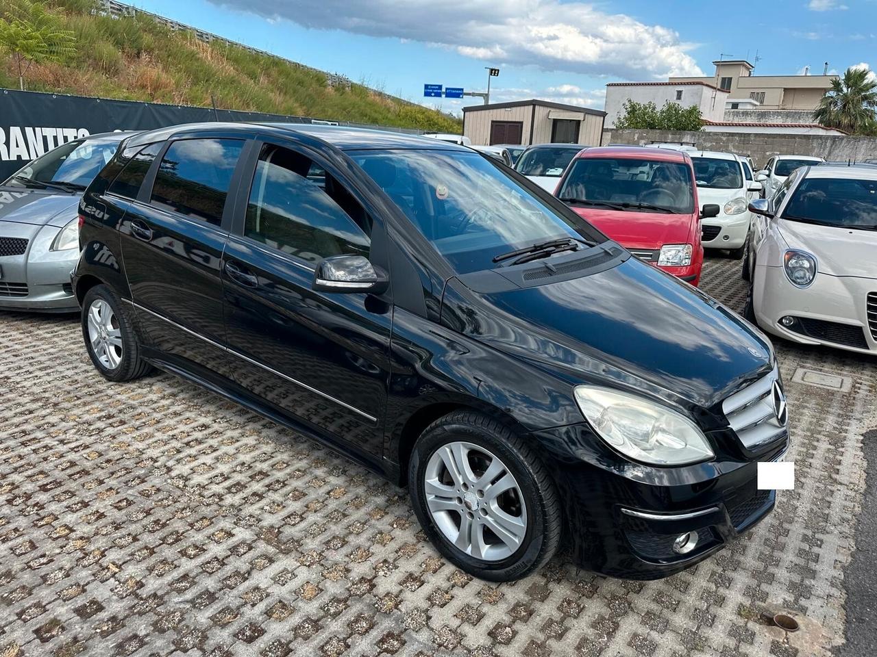 Mercedes-benz B 180 CDI Premium-06/2010
