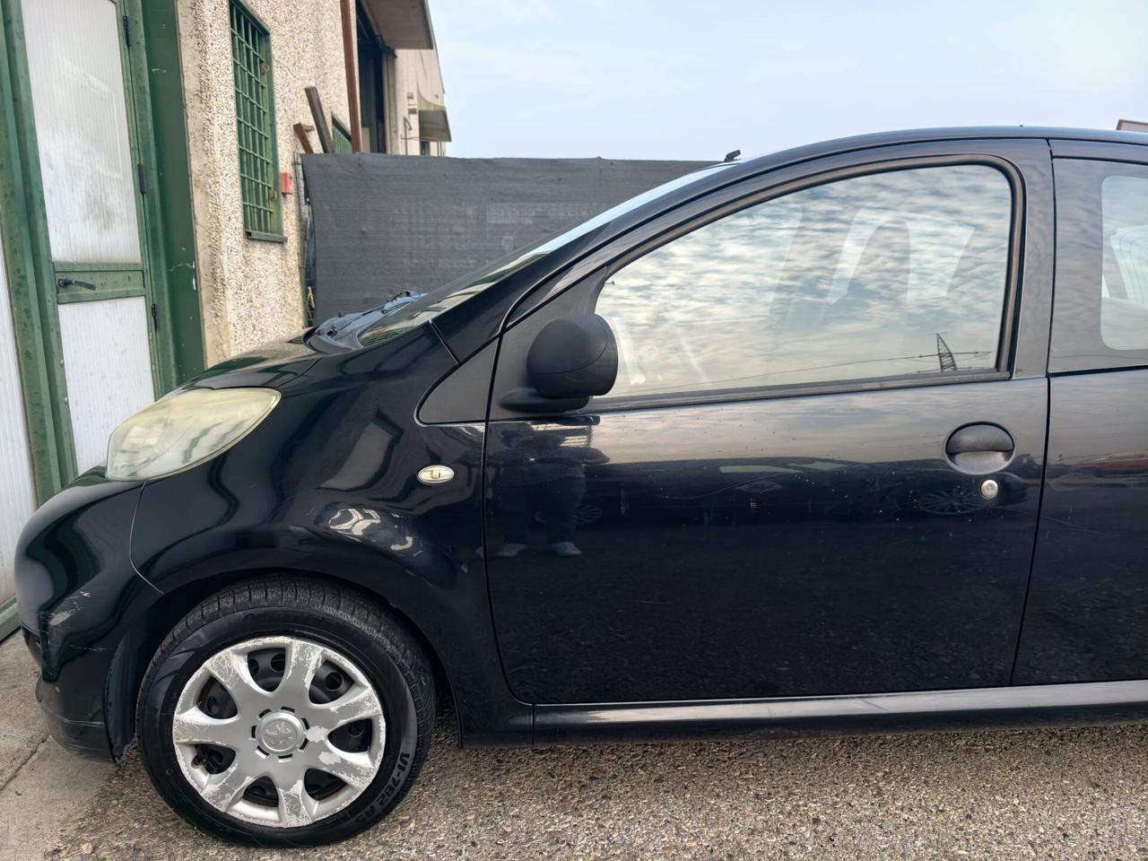 Peugeot 107 1.0 5 PORTE UNICO PROPRIETARIO NEOPATENTATI 2010