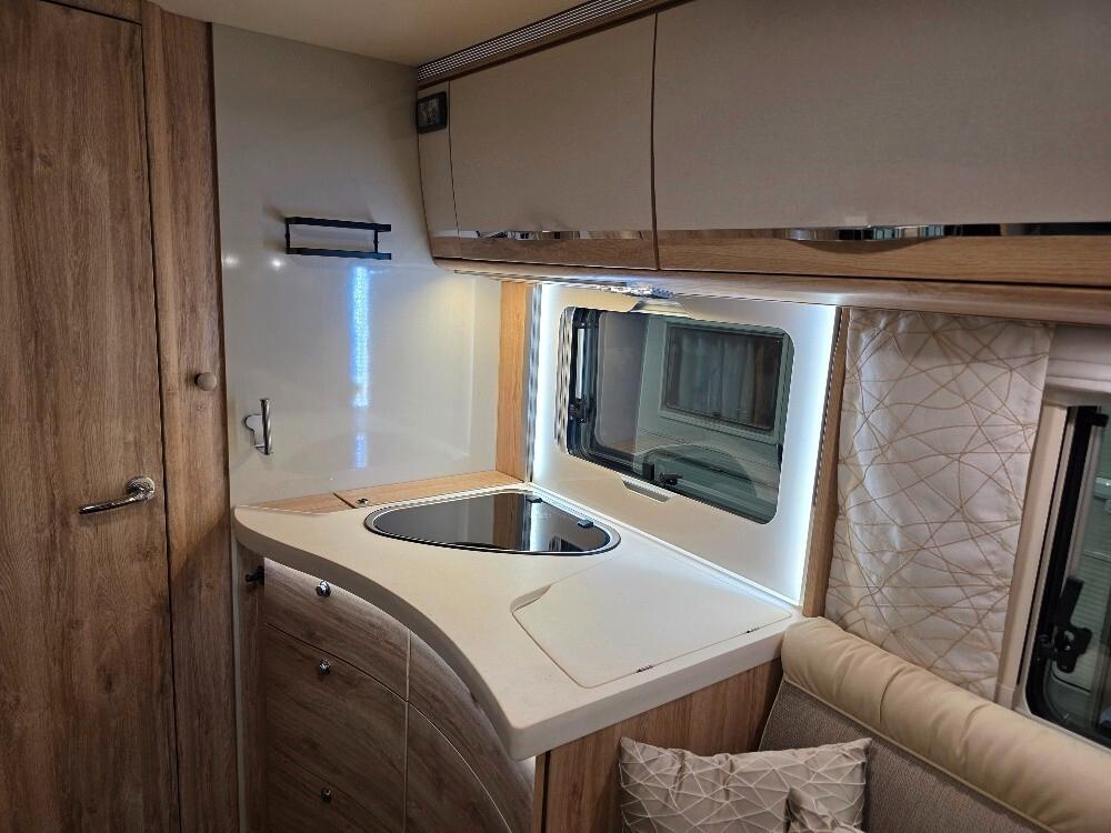 CAMPER EURAMOBIL INTEGRA LINE 695 LF