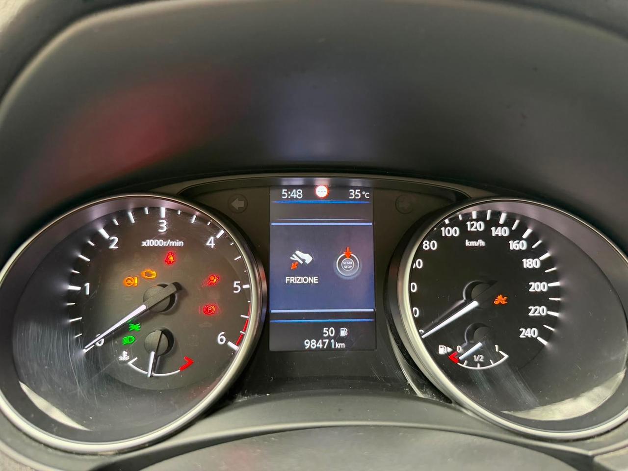 Nissan Qashqai 1.5 dCi N-Connecta