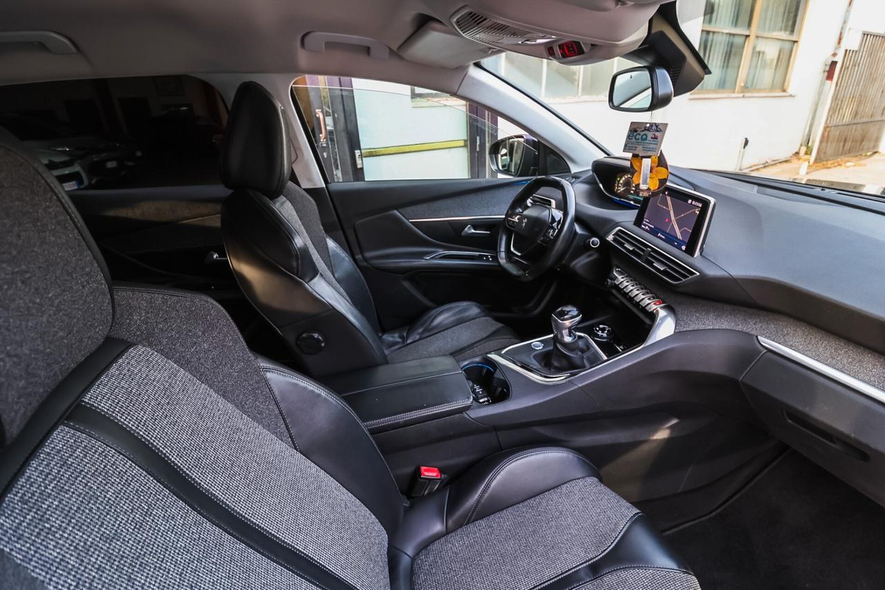 Peugeot 3008 PureTech Turbo 130 S&S Allure