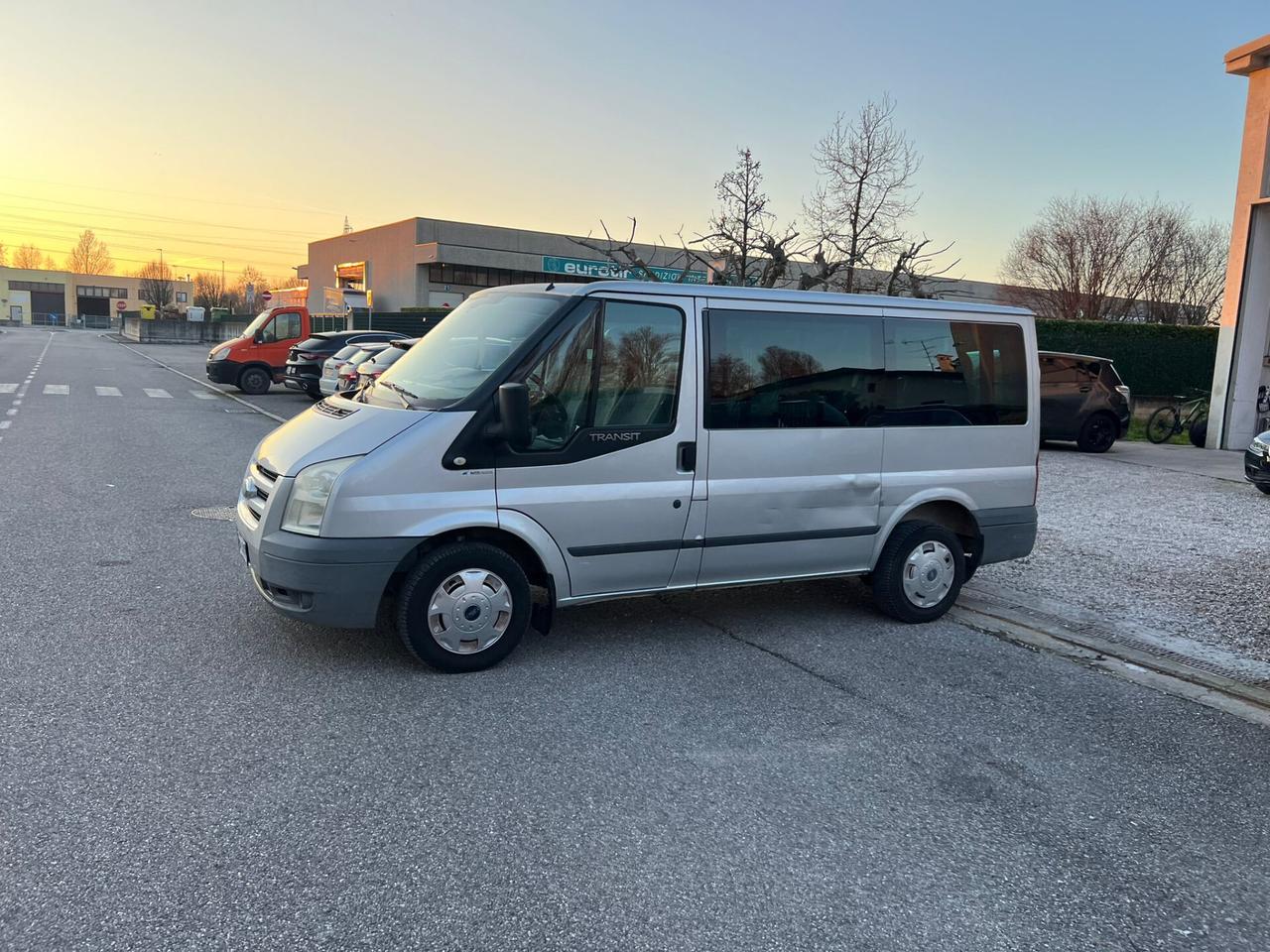 Ford Transit/Tourneo/Bus Transit 300S 2.2 TDCi/115 PC-TN Combi