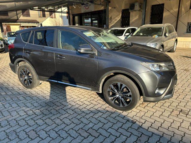 TOYOTA RAV 4 RAV4 2.0 D-4D 2WD Style White Ed.