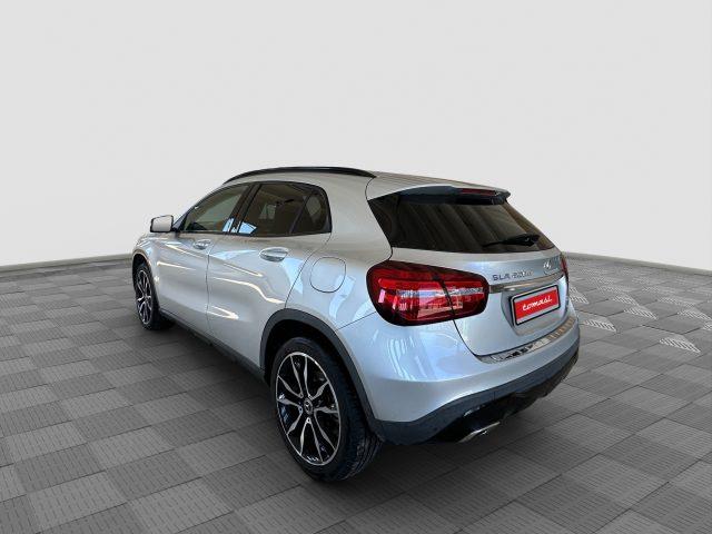 MERCEDES-BENZ CLA sse GLA GLA 200 CDI/d Automatic Sport